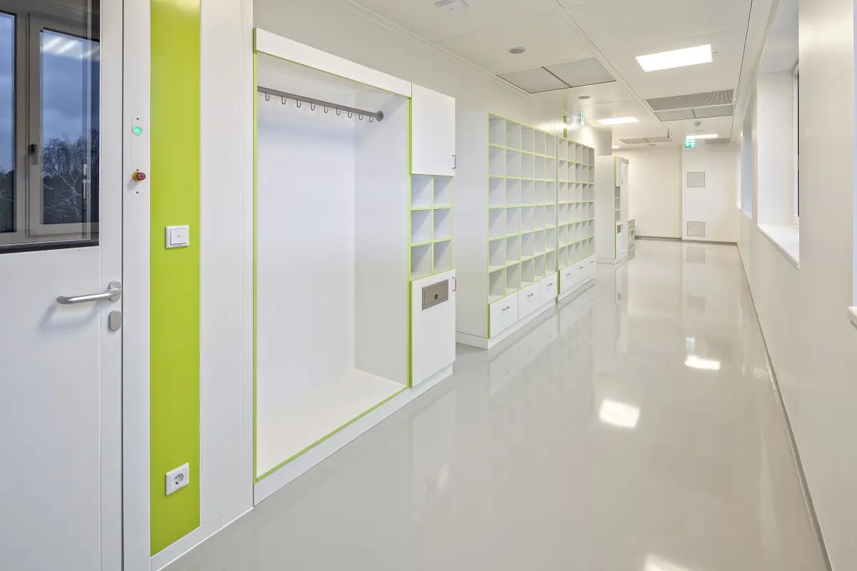 Rettinghaus_Reinraum-Medizin-Pharmaindustrie_Slidermotiv_03
